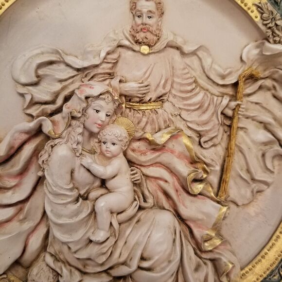 Renaissance Nativity Scene Sculpted Resin 8" 3D Plate Beautiful Art Work - Picture 3 of 8